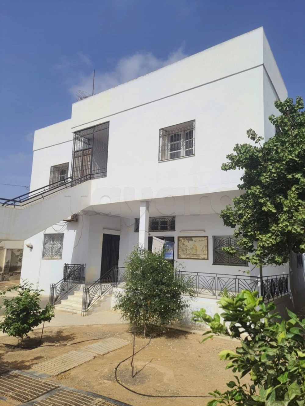 A vendre une villa avec deux étages route Mahdia KM 5 à Route Mehdia, Sfax — photo 4