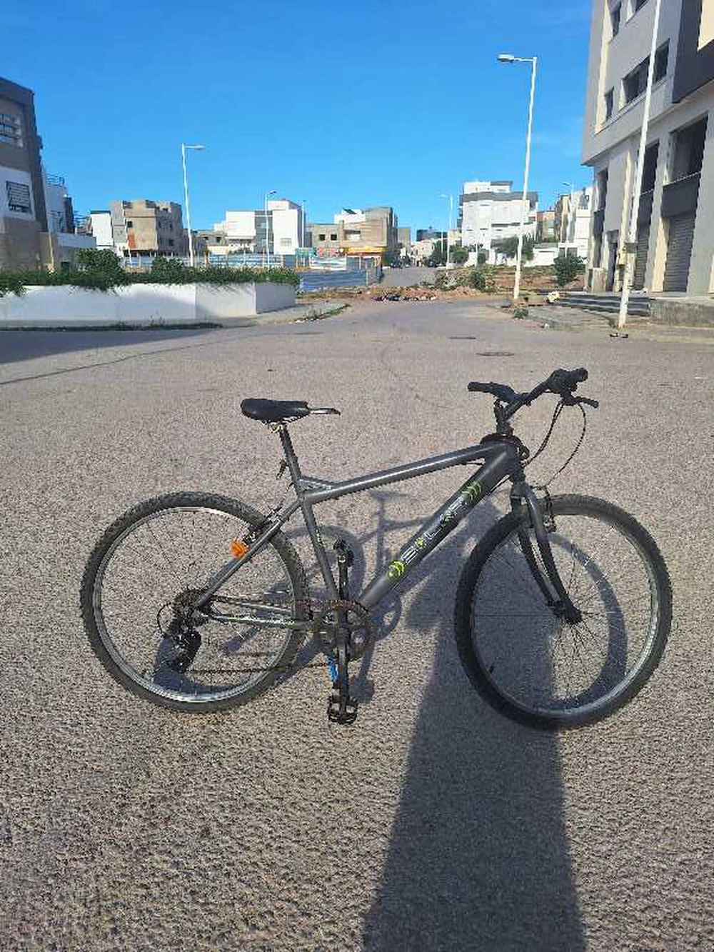 بسكلات للبيع à El Mourouj 6, Ben Arous — photo 1