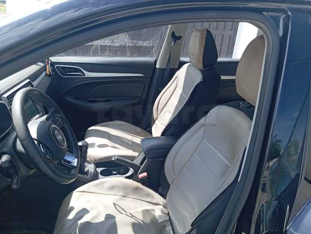 Voiture MG ZS à La Marsa, Tunis — photo 2