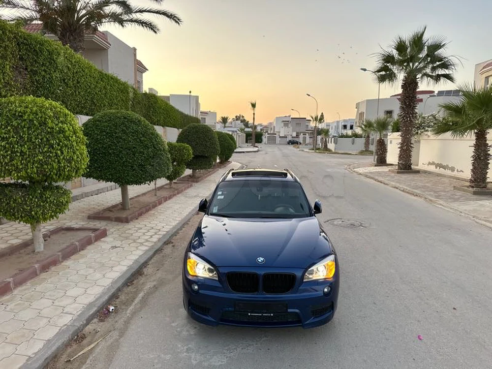 Belle BMW x1 phase 2 bvm pack M full options à L Aouina, Tunis — photo 1