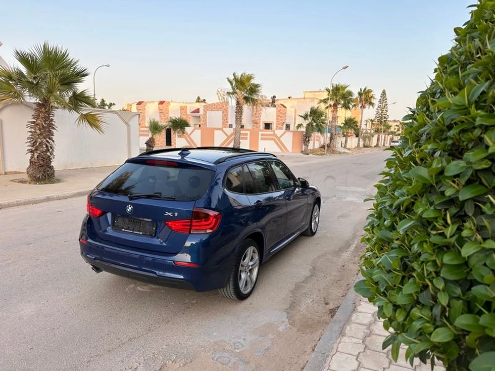Belle BMW x1 phase 2 bvm pack M full options à L Aouina, Tunis — photo 5