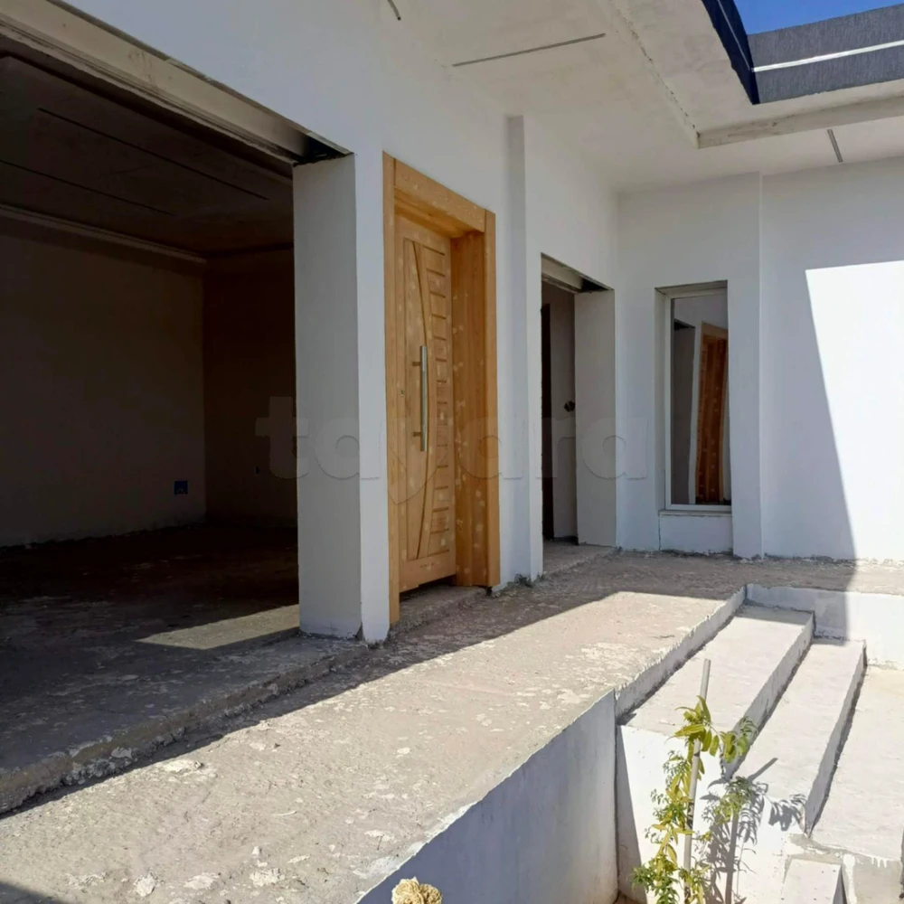 فيلا للبيع بها 300م بالحمامات الجنوبية99202001 à Hammamet, Nabeul — photo 3
