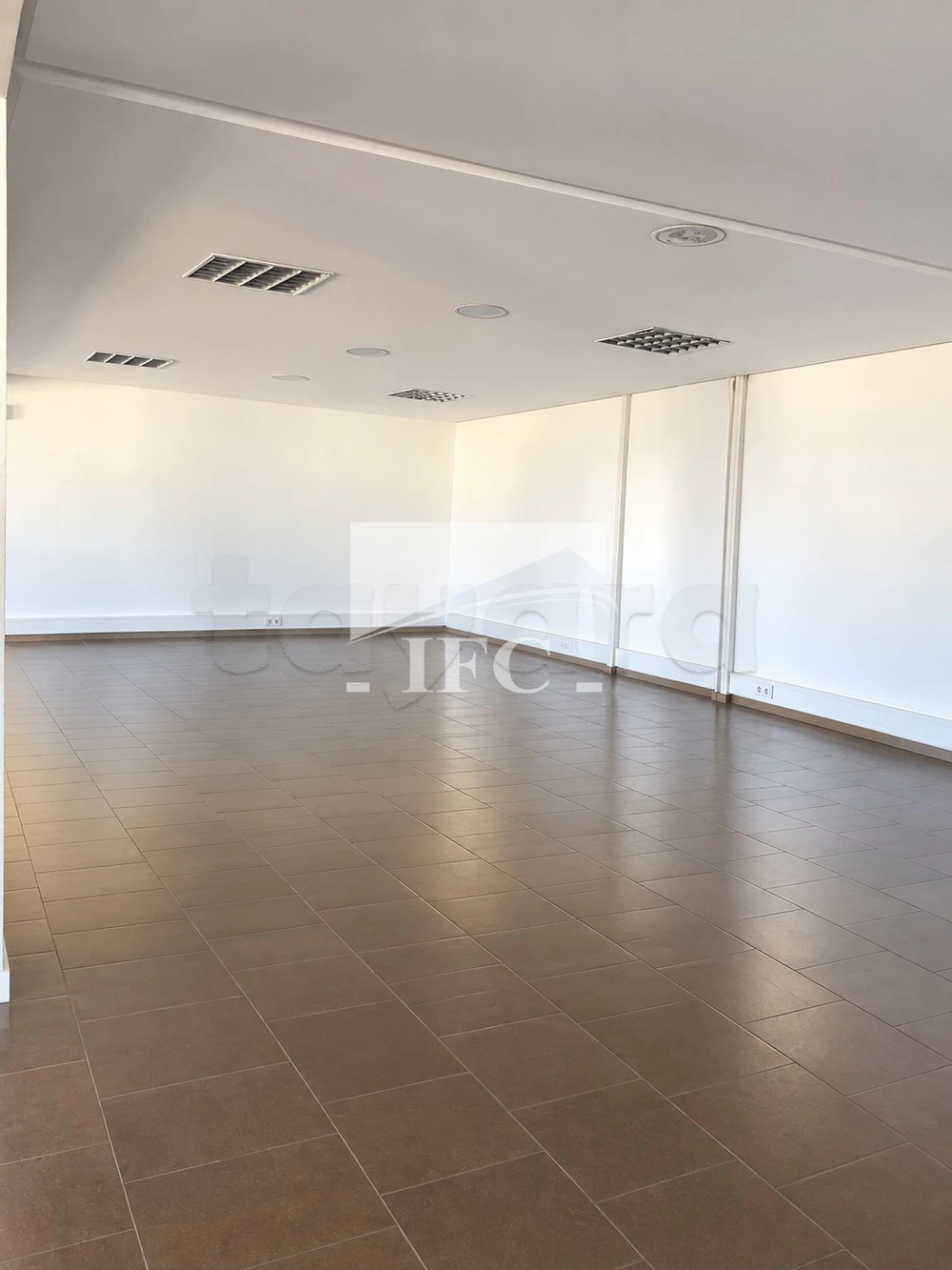 Bureau en 8 espaces-330m²-charguia 2-IFCC173 à Cité El Khadra, Tunis — photo 5