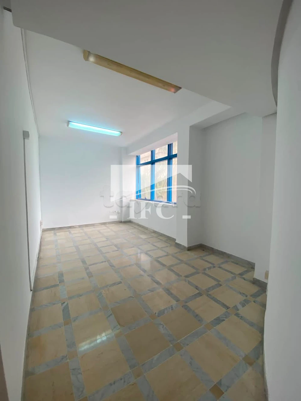 Bureau en 7 espaces - 146 m² - Montplaisir - IFCM258 à Montplaisir, Tunis — photo 4