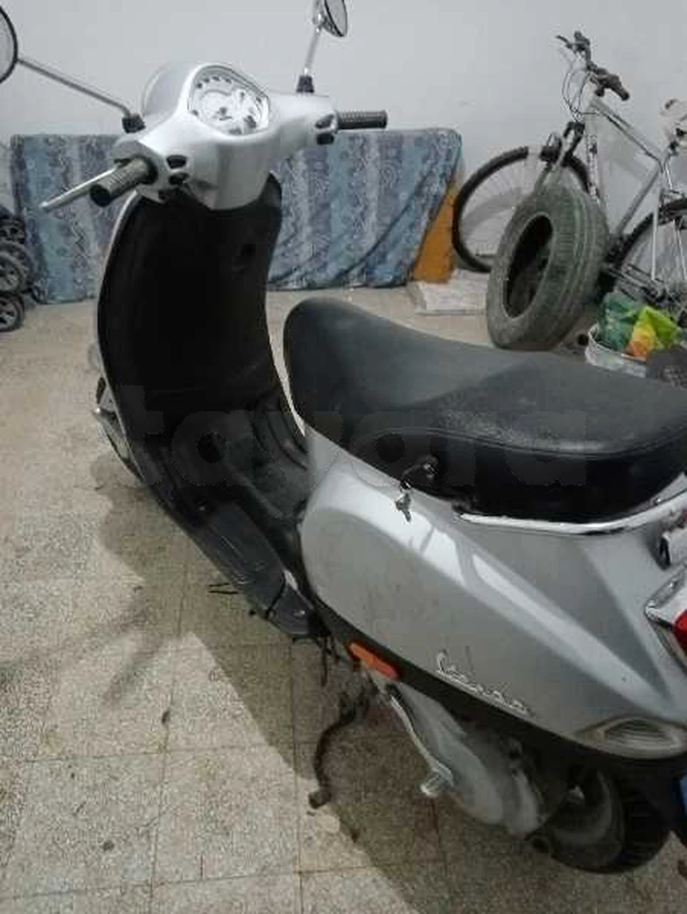moto vespa à Ben Arous, Ben Arous — photo 4