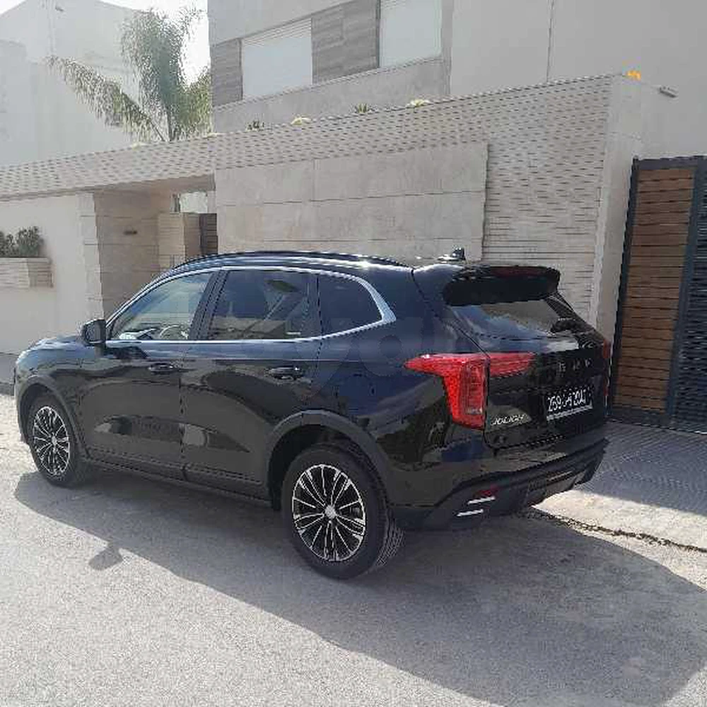Haval jolion à Les Jardins El Menzah 2, Ariana — photo 5