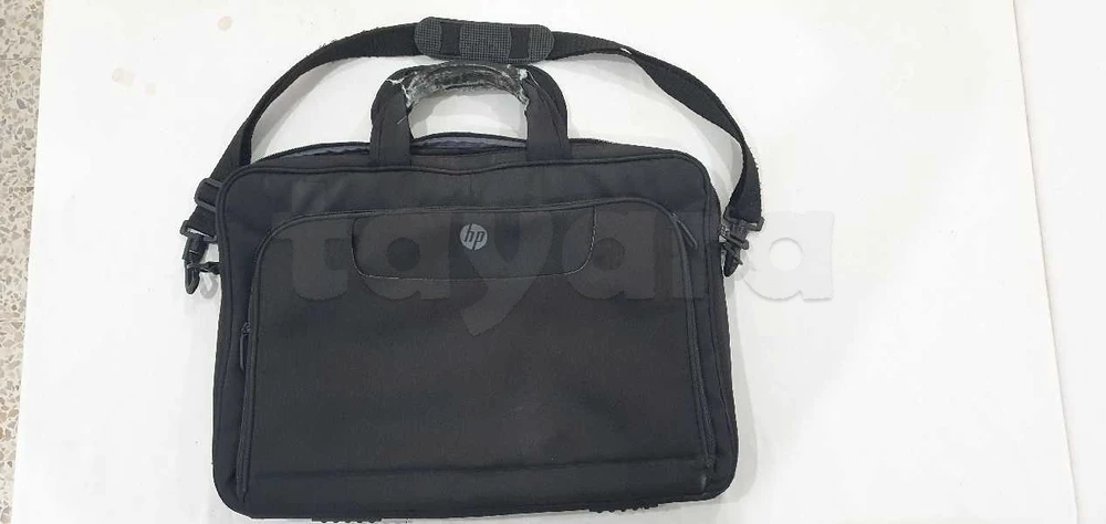 sac et sacoche laptop 17p ou autres à Ksar Hellal, Monastir — photo 1