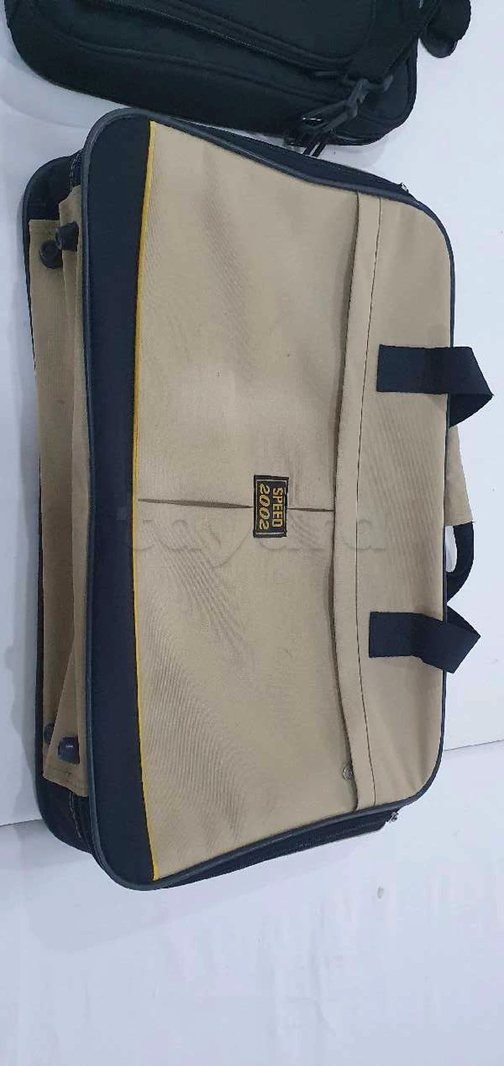 sac et sacoche laptop 17p ou autres à Ksar Hellal, Monastir — photo 4