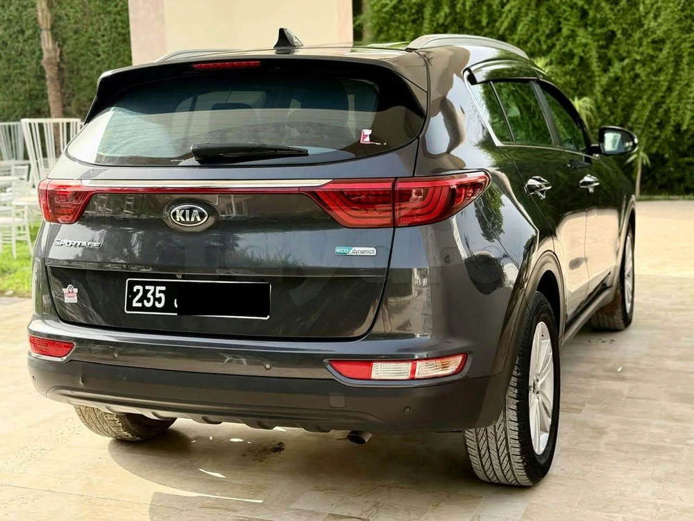Kia Sportage à Ksar Hellal, Monastir — photo 2