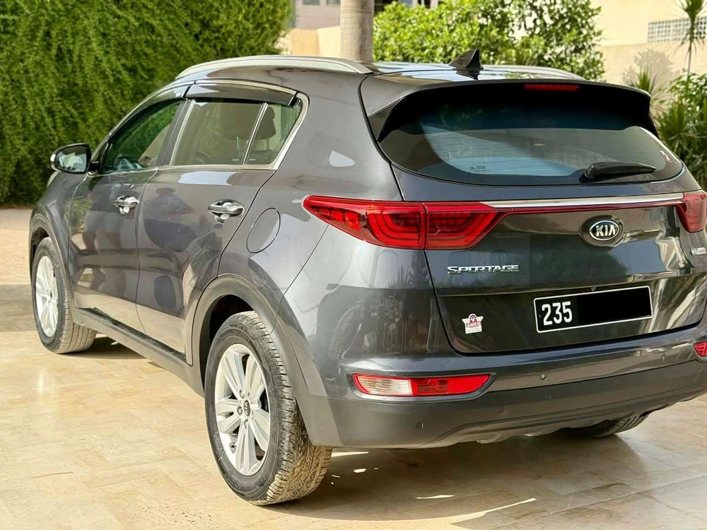 Kia Sportage à Ksar Hellal, Monastir — photo 3