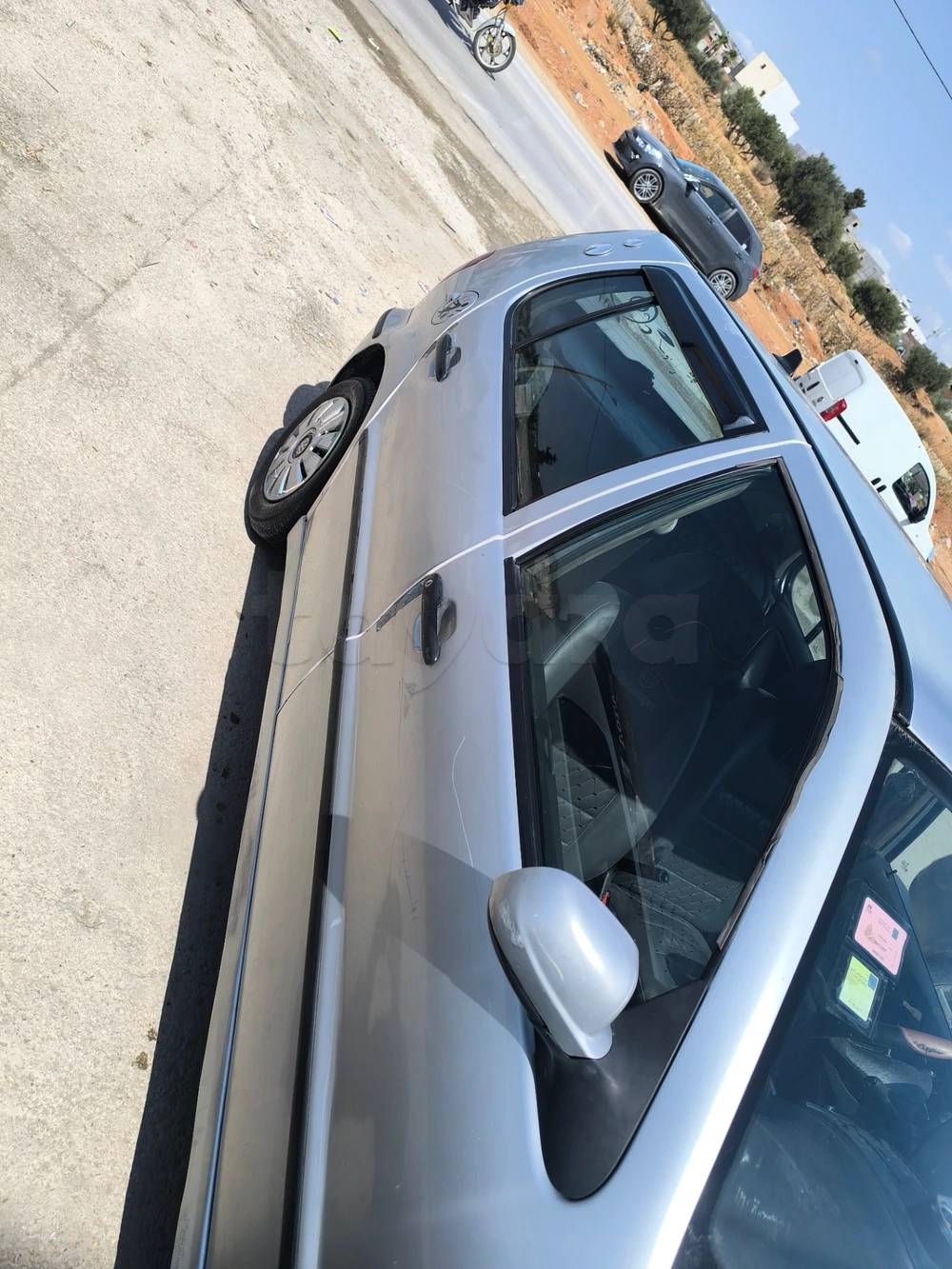 Polo 4 assisté climatisé jamais accidenté num 24247676 à Mnihla, Ariana — photo 2