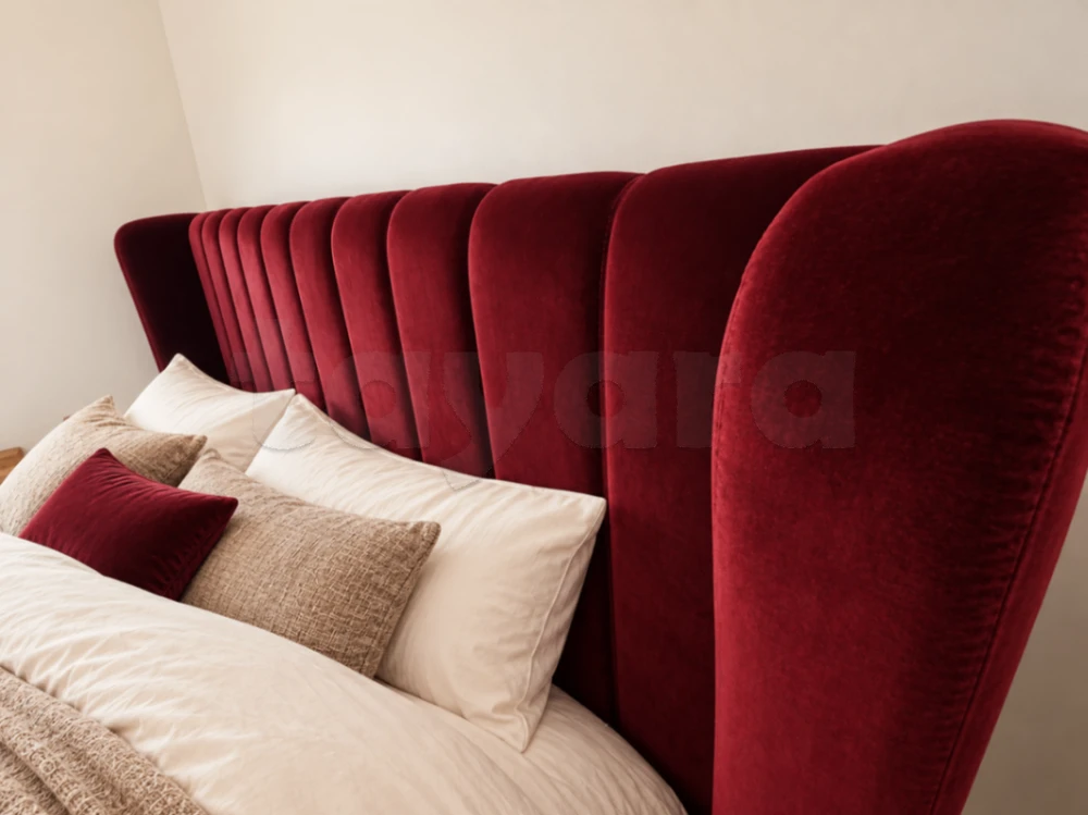 Lit King Size EDWARDS haut de gamme – Velours bordeaux – 180 × 200 cm à El Menzah 8, Ariana — photo 3