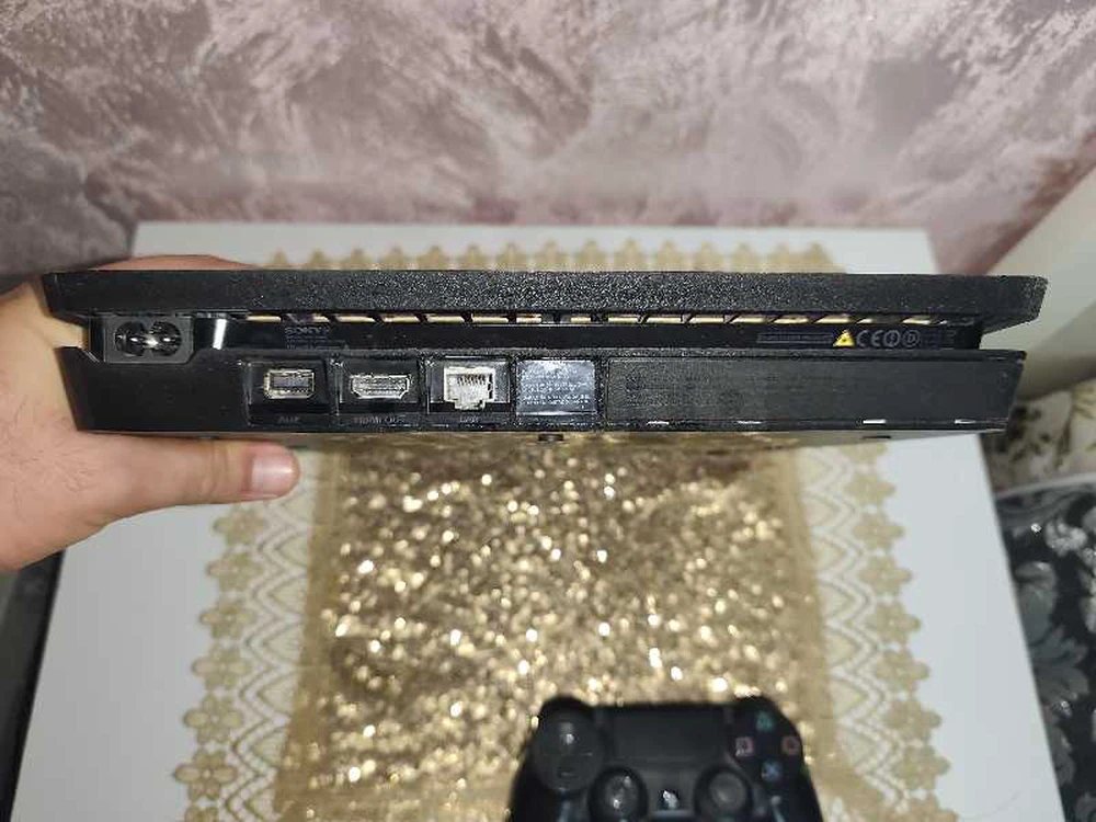 Ps4 slim patché à Ezzouhour, Tunis — photo 2