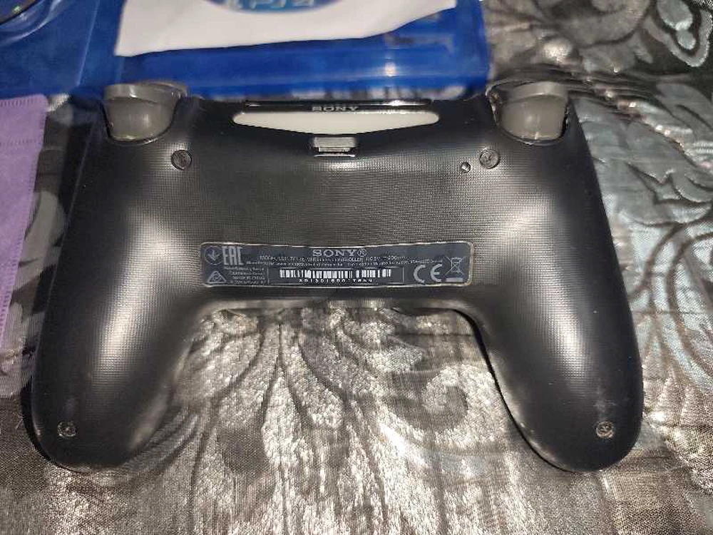 Manette V2 original + 5 CD à Ezzouhour, Tunis — photo 3