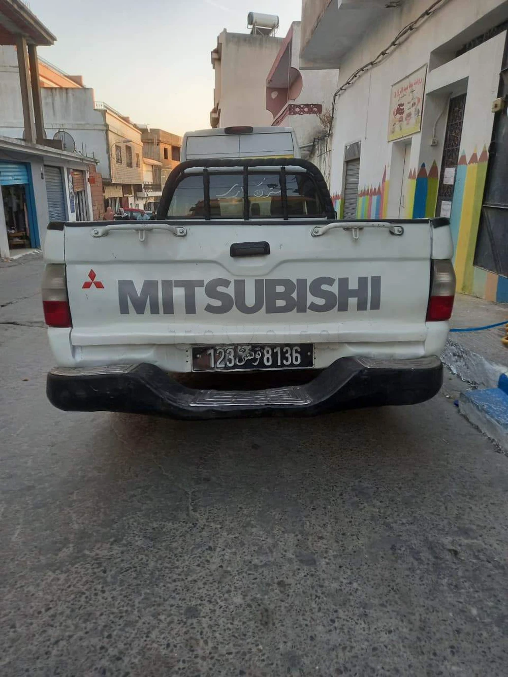 Camion Mitsbishi à El Alia Bizerte à Tunis, Tunis — photo 3