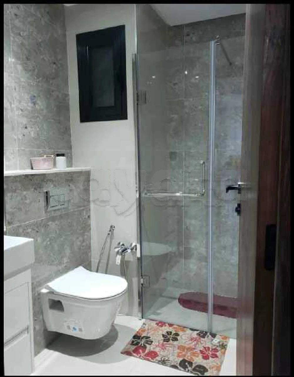 A loue un s+1 meuble a cité wahatte côté monauprix à Ain Zaghouen, Tunis — photo 4