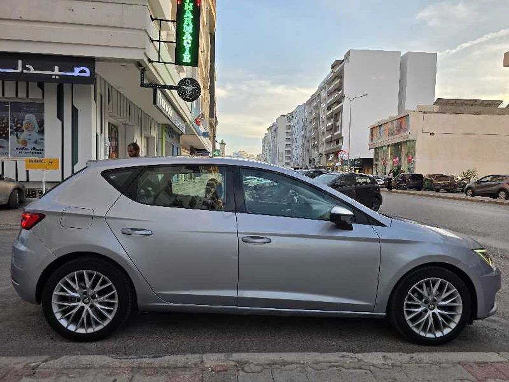 SEAT Leon 1.2 TSI 110 ch – 6 CV STYLE à Sousse, Sousse — photo 4