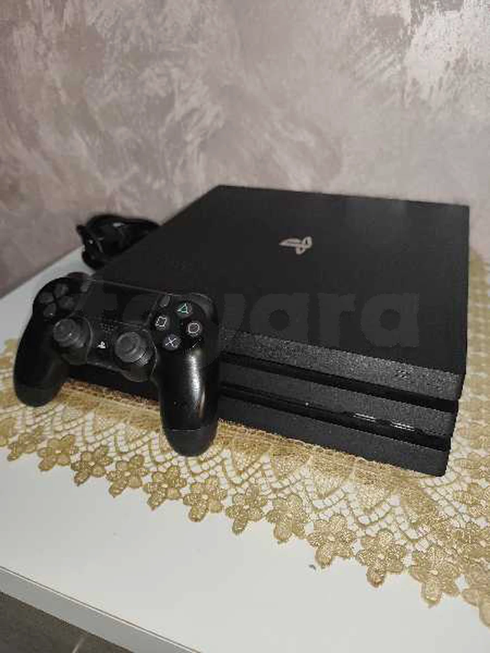 Ps4 pro patché 1TB à Ezzouhour, Tunis — photo 1