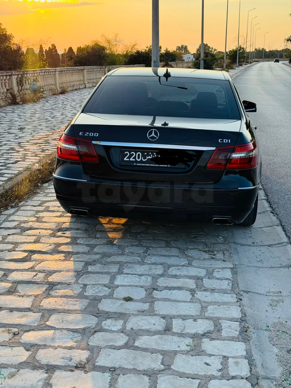 vendre mercedes e 200 cdi ttes options etat comme neuf modele 2012 à Tunis Belvedere, Tunis — photo 2