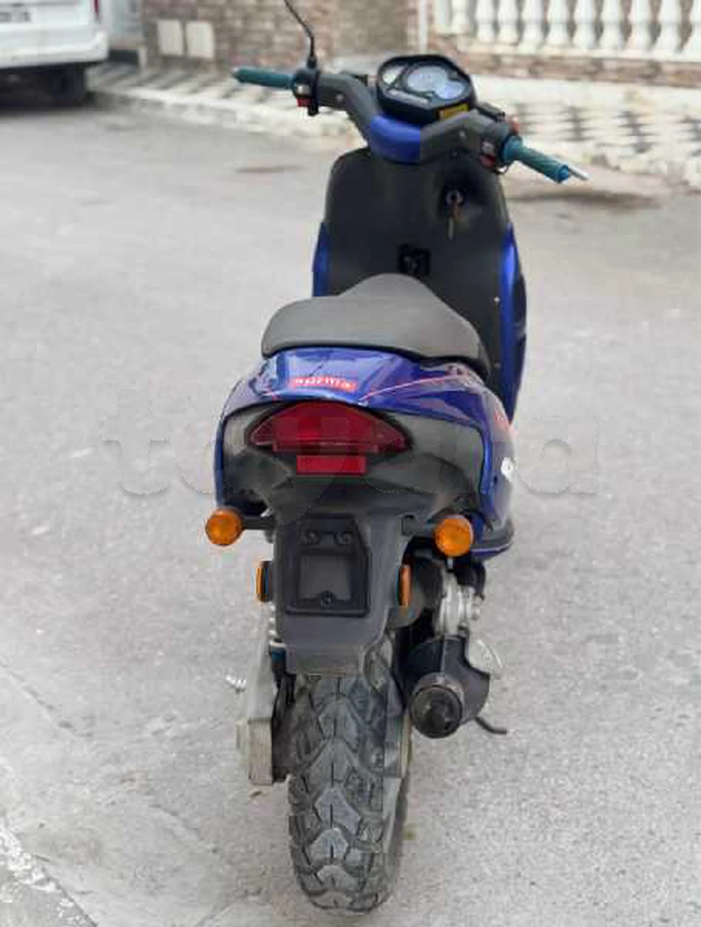 Aprilia rally 50 à Menzel Bouzelfa, Nabeul — photo 3