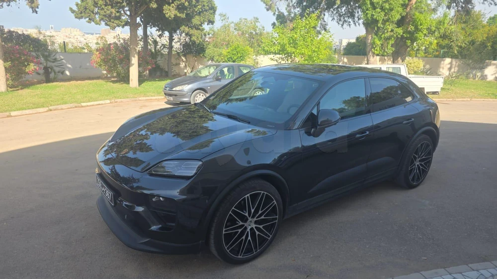 Porsche Macan Électrique presque neuve à La Marsa, Tunis — photo 1