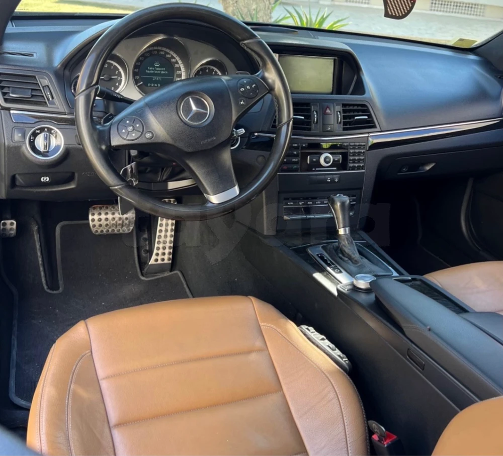 Mercedes-Benz Classe E200 Coupee Amg w207 à Lac 2, Tunis — photo 4