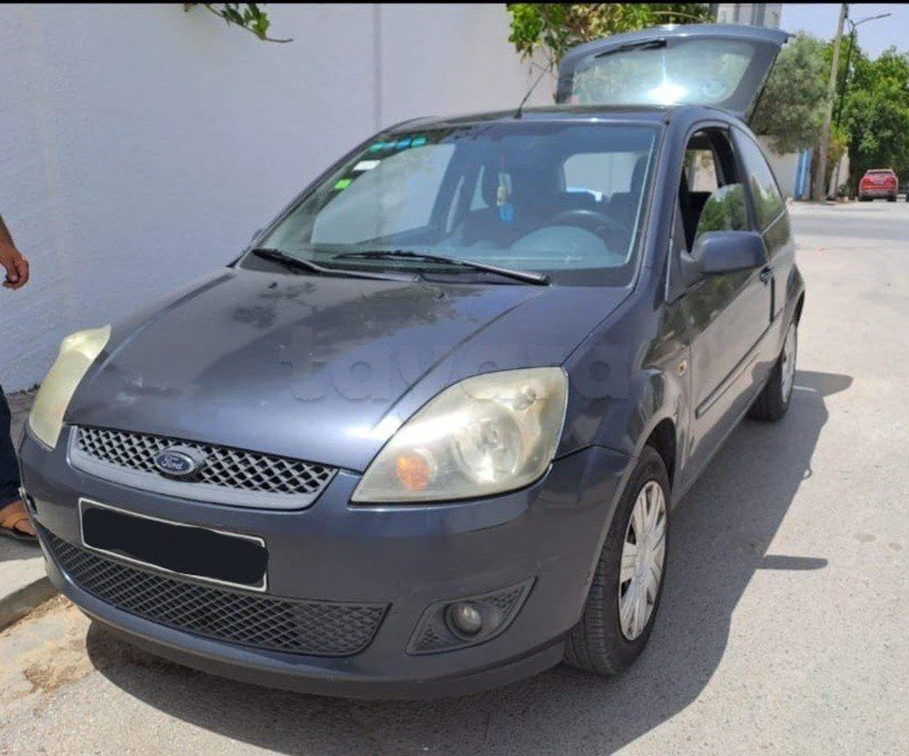Ford Fiesta JD3 - 2 Portes à Medina Jedida, Ben Arous — photo 1