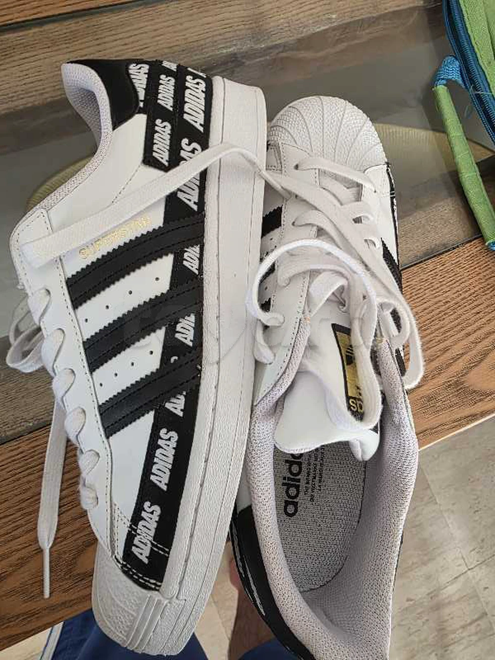 Adidas superstar à Route Gremda, Sfax — photo 3