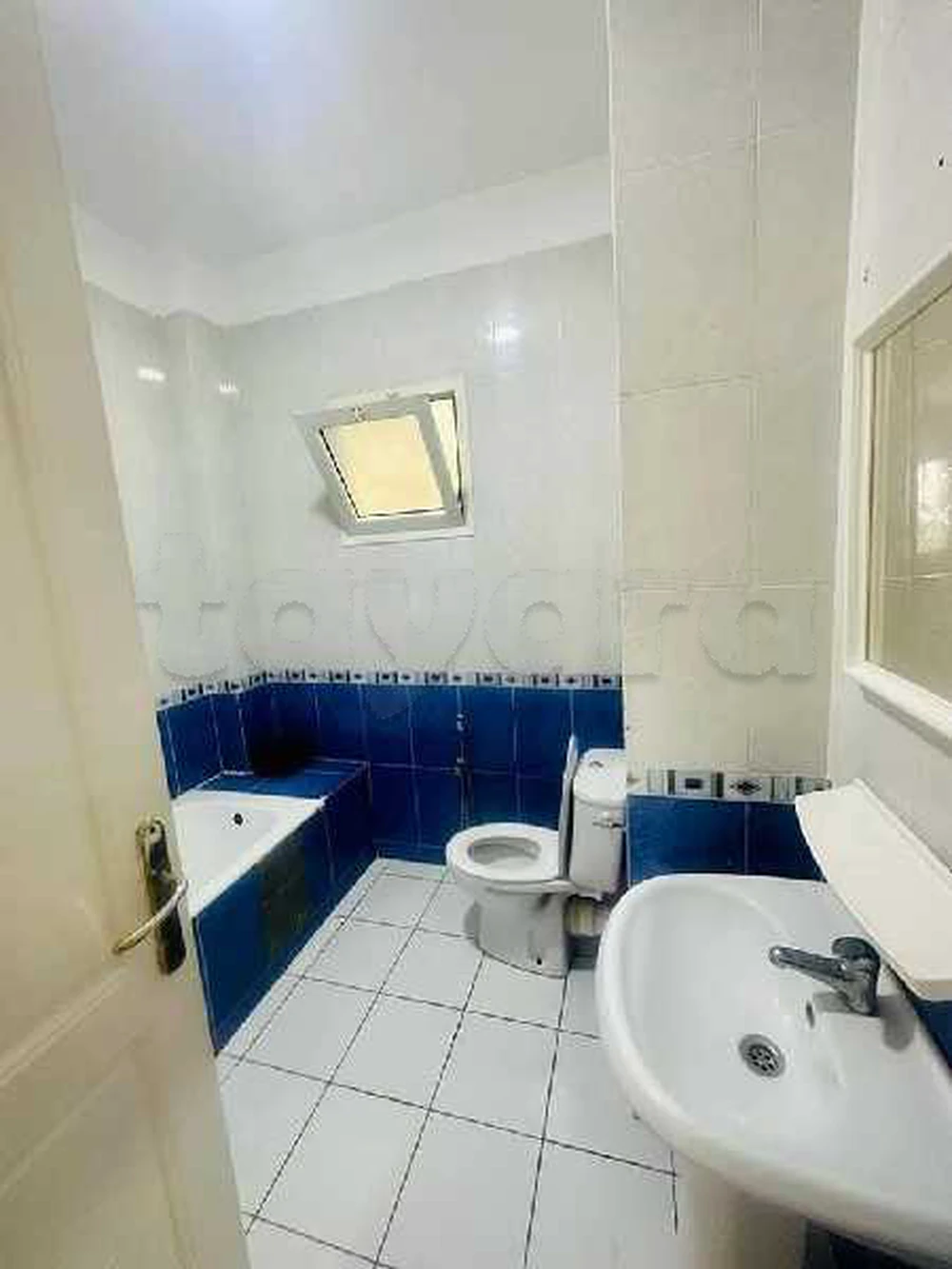 location meublé par jour cité Nasser tunis 24933824 à Ennasr, Ariana — photo 3