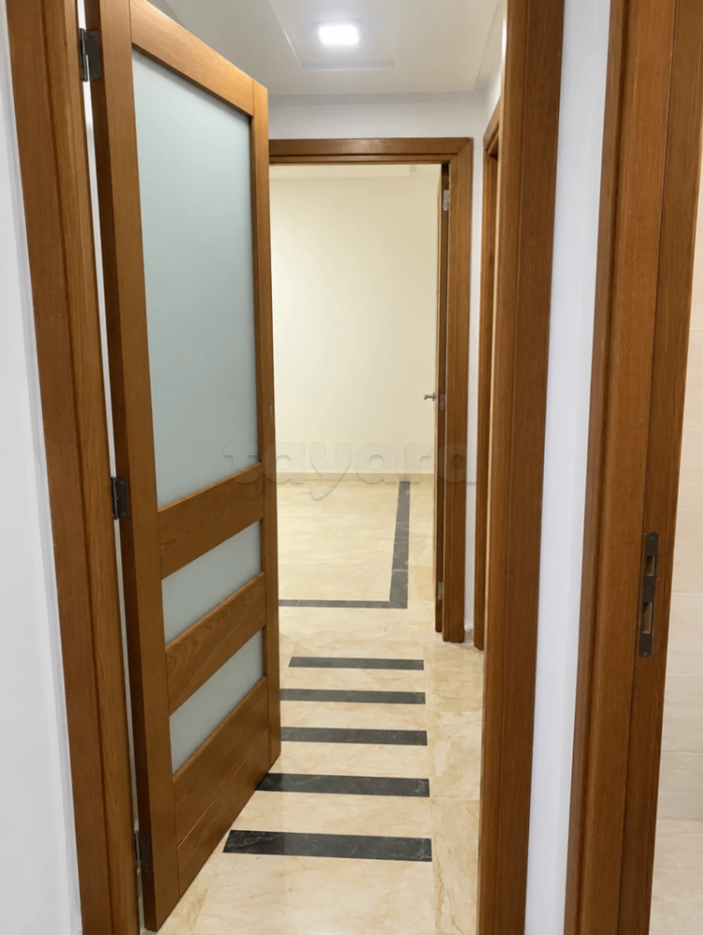 À Vendre – Appartement S+2 avec jardin et parking à Jardins De Carthage, Tunis — photo 3