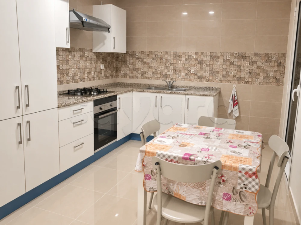 À Vendre – Appartement S+2 hay l wahat ,place parking à L Aouina, Tunis — photo 2