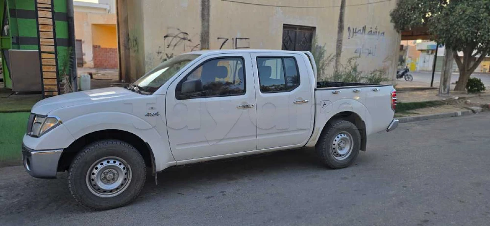 Nissan Navara 4*4 à Sidi Ali Ben Aoun, Sidi Bouzid — photo 5