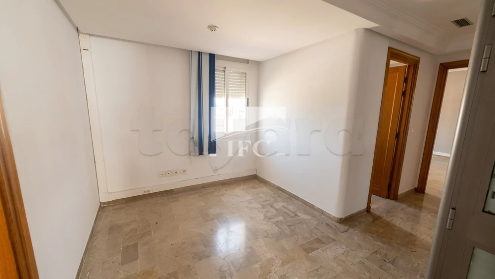 Bureau en 4 espaces 100m² lac 1 IFCL1380 à Lac 1, Tunis — photo 4