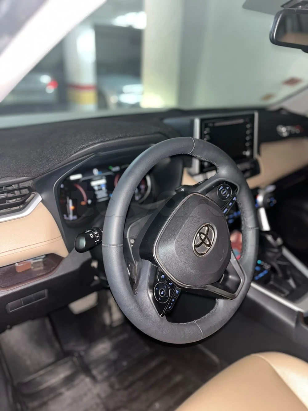 rav4 2021 non hybride à Ghazela, Ariana — photo 1