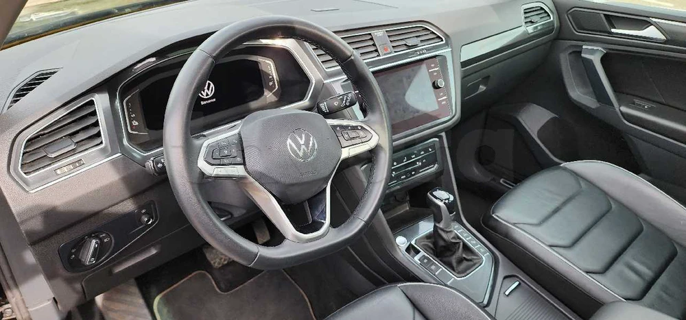Volkswagen Tiguan 1.4 TSI 245 E-HYBRID DSG Élégance exclusive à Sfax, Sfax — photo 3