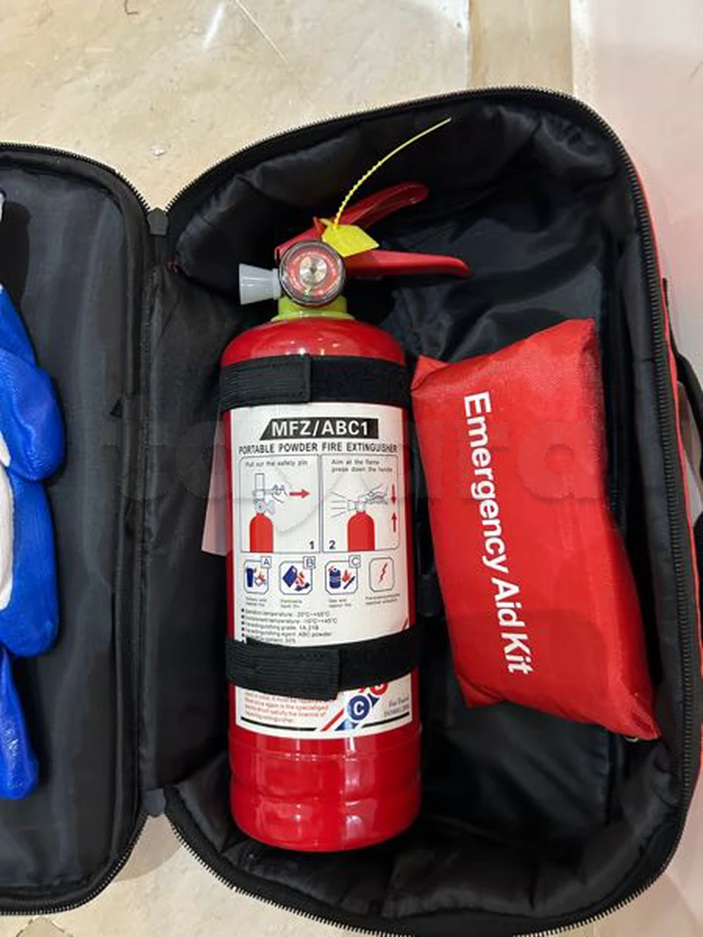 Kit de dépanage avec extincteur à L Aouina, Tunis — photo 1
