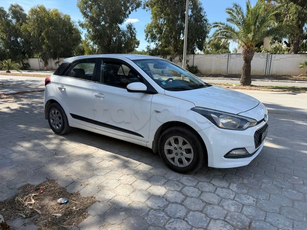 Hyundai i20 à Hammamet, Nabeul — photo 3