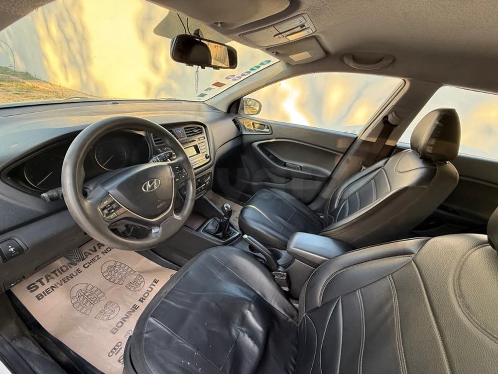 Hyundai i20 à Hammamet, Nabeul — photo 5