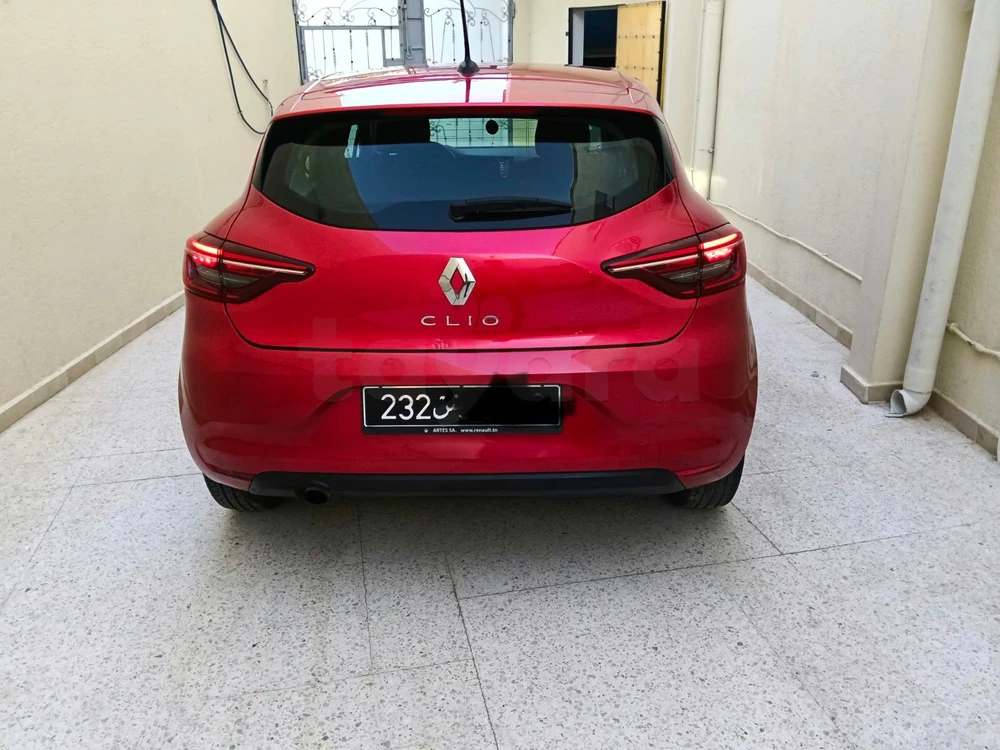 Clio 5 à Makthar, Siliana — photo 4
