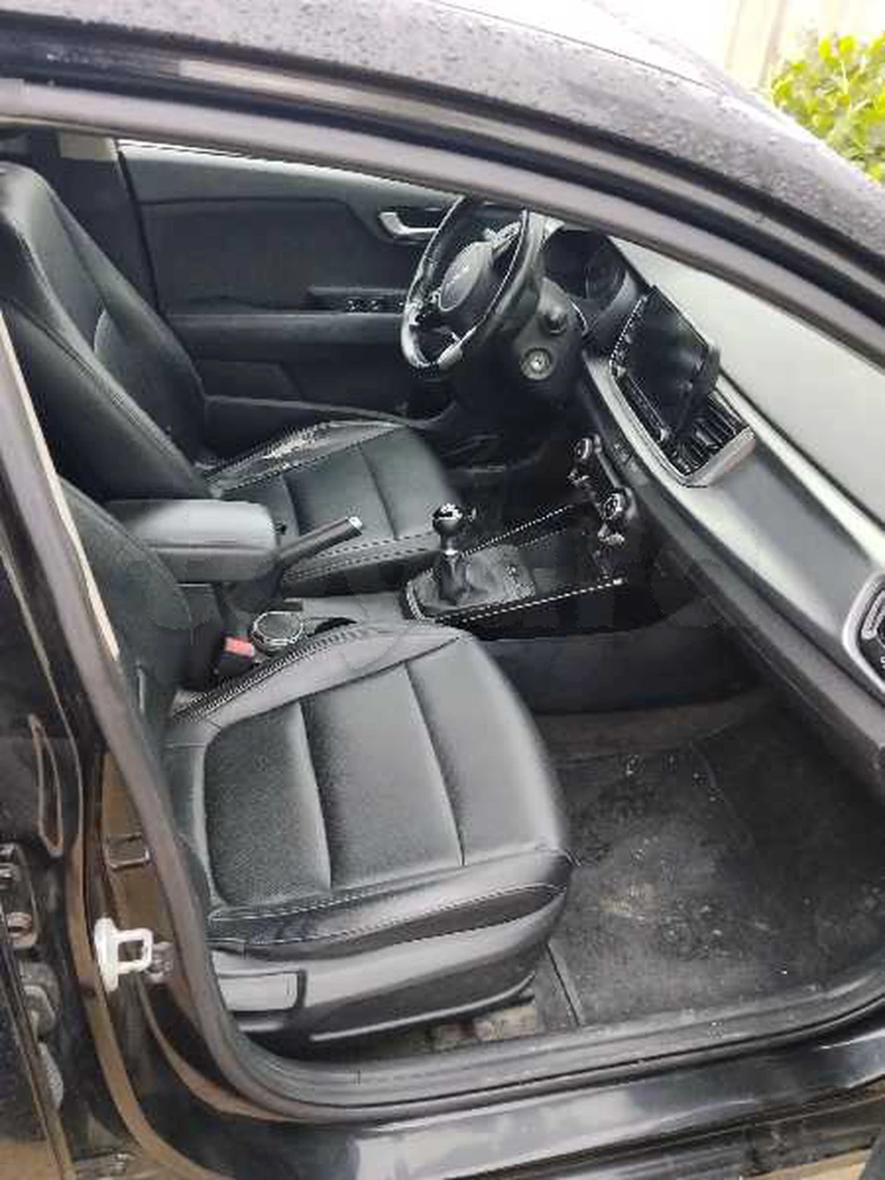 kia rio à Bou Salem, Jendouba — photo 1