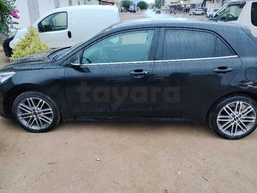 kia rio à Bou Salem, Jendouba — photo 3