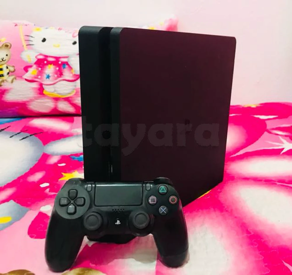 ps4 slim patchd 1tb prix fixx à El Mourouj, Ben Arous — photo 1