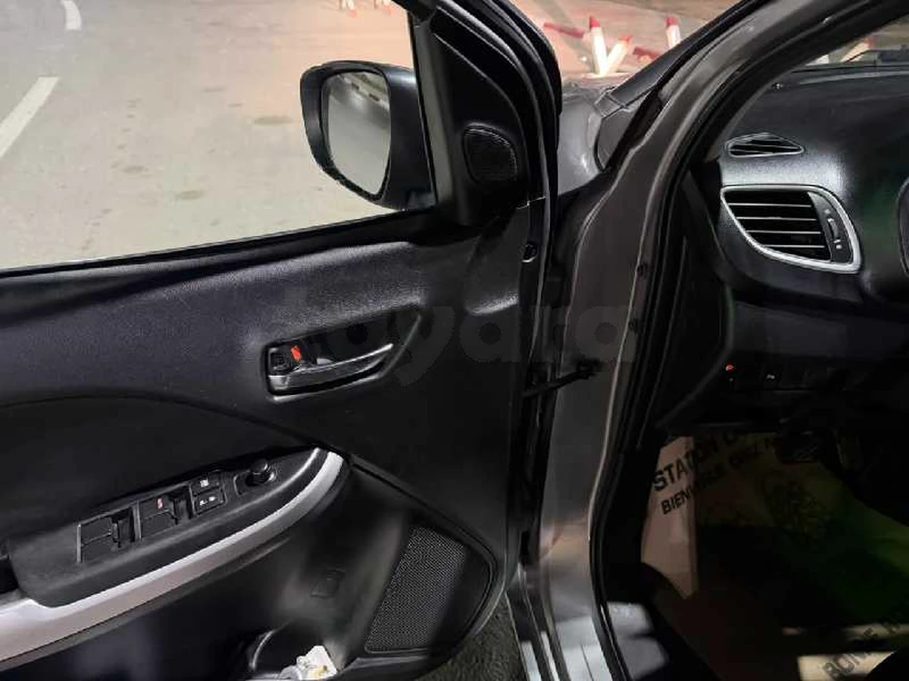 voiture suzuki baleno à Kairouan Nord, Kairouan — photo 5