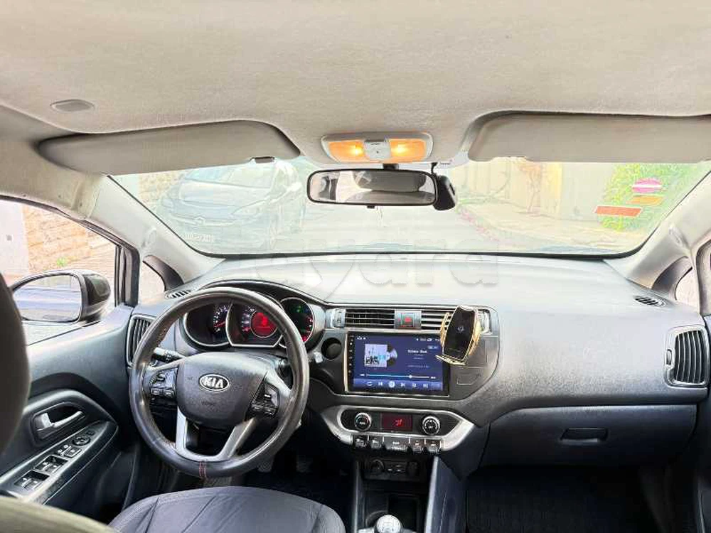 kia Rio à Tunis, Tunis — photo 4