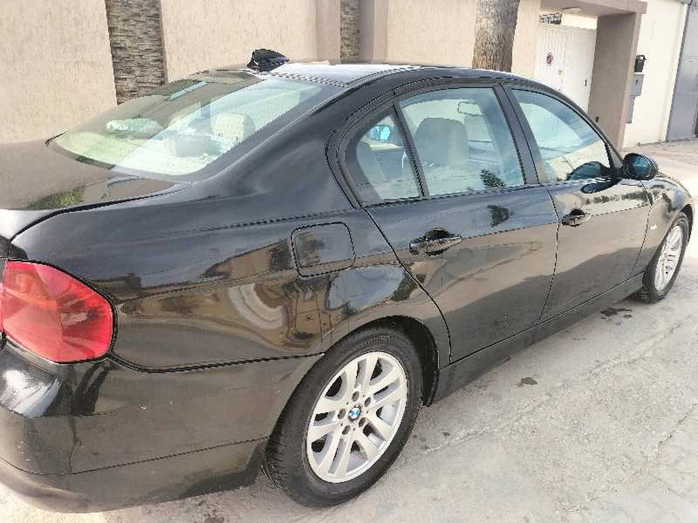 BMW 318D à Sahloul, Sousse — photo 4