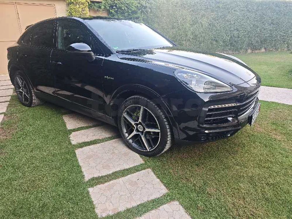 Porsche Cayenne Coupe à Khzema, Sousse — photo 3
