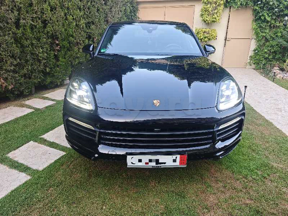 Porsche Cayenne Coupe à Khzema, Sousse — photo 4