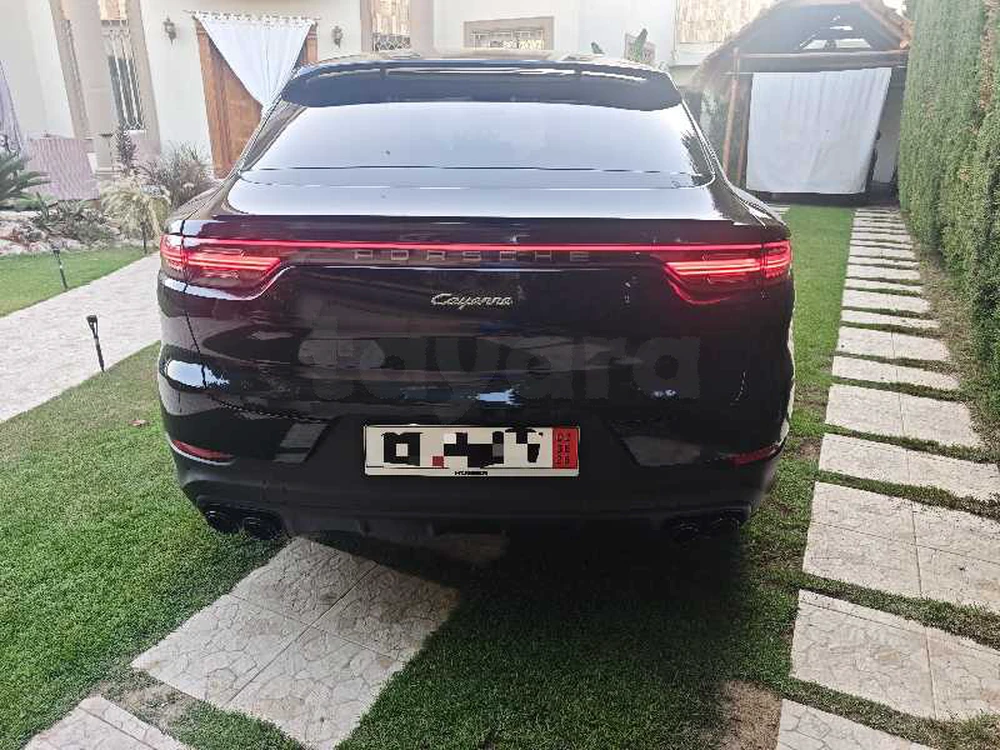 Porsche Cayenne Coupe à Khzema, Sousse — photo 5