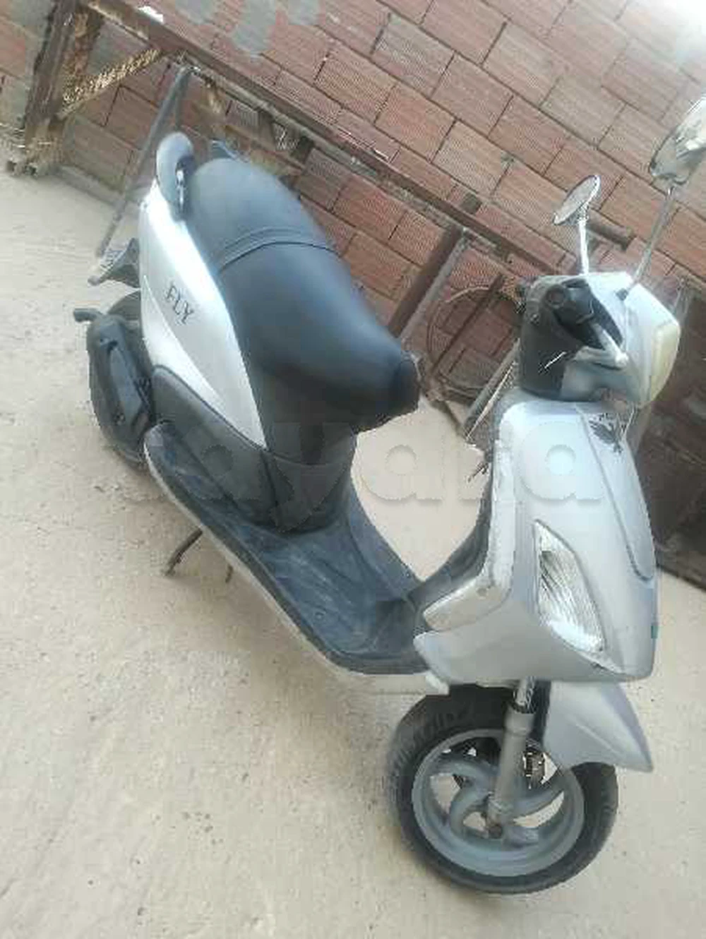 scooter Piaggio fly à Route De Gabes, Sfax — photo 3