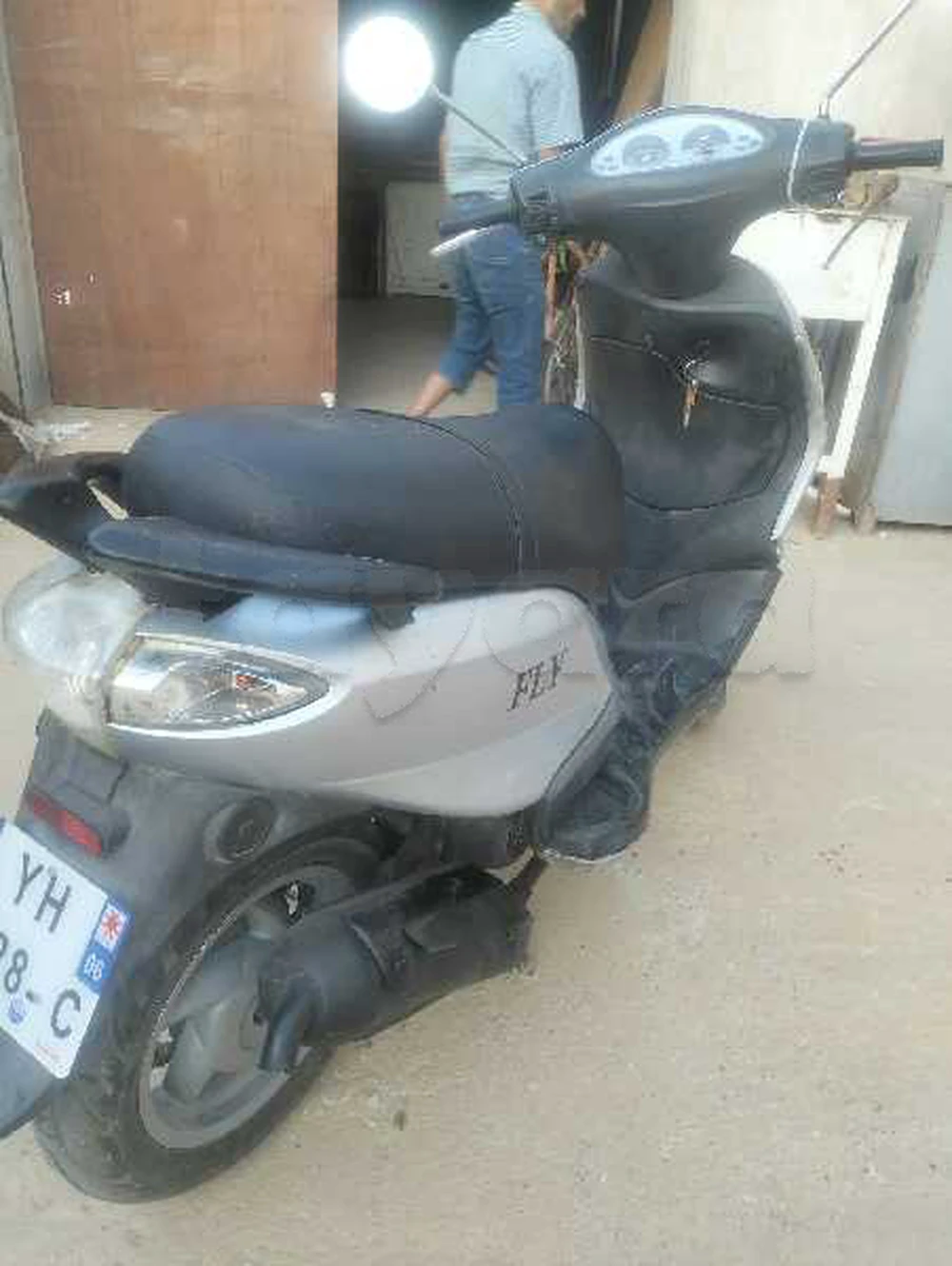 scooter Piaggio fly à Route De Gabes, Sfax — photo 4
